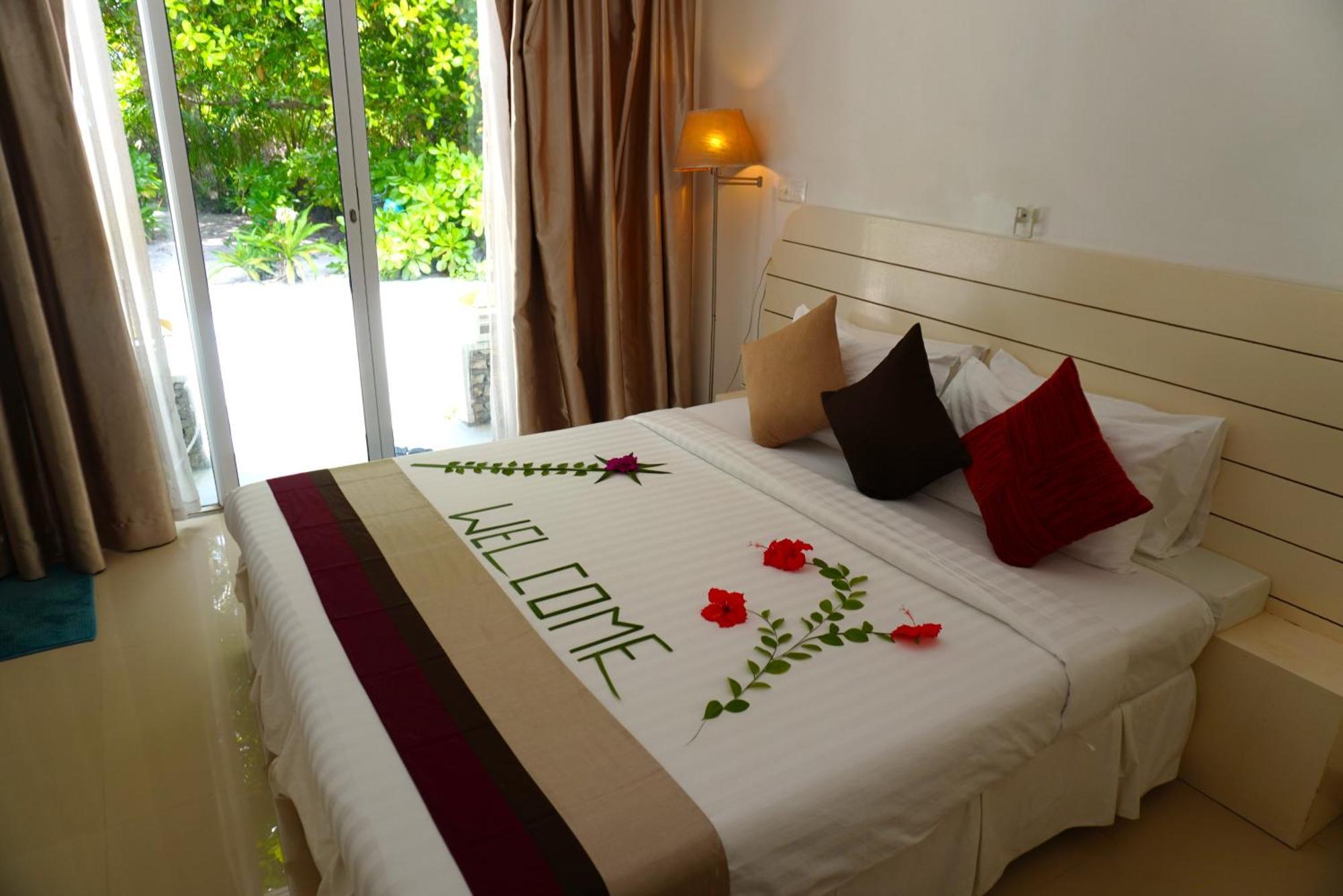 Tme Retreats Dhigurah Hotel Dhigurah  Bagian luar foto
